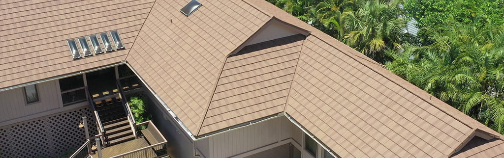 An aerial photo of a home in Florida with a Roser Stone Coated Metal Roof